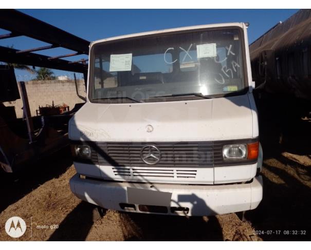 Foto de ITAÚNA/MG - CAMINHÃO - MERCEDES-BENZ 710/ 710 Plus 2p (diesel) 2004/2004