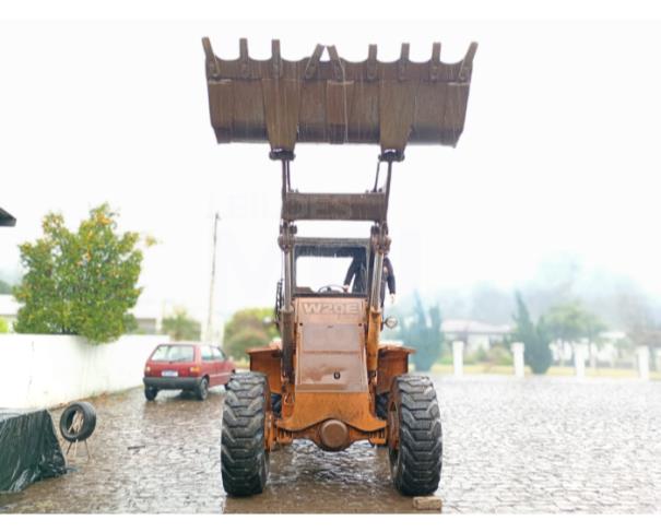 Foto de NOVA BRESCIA/RS - Pá Carregadeira Case, modelo W20E