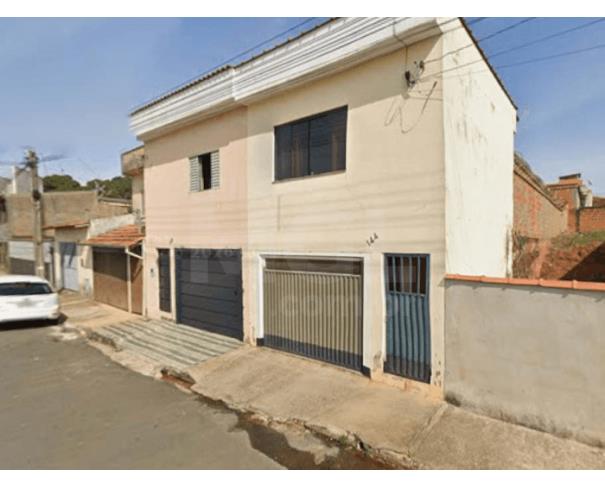 Foto de SERRANIA/MG - Casa com 3 quartos no bairro Jardim Vale das Moreiras.