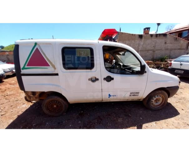 Foto de ITANHANDU/MG- Esp. Caminhonete Ambulância Fiat Doblô Rontam Ambulância- 2009/2009