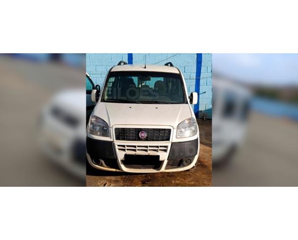 Foto de IBITURUNA/MG - Fiat/Doblo Essence 7L E, 2016/2017, FLEX 