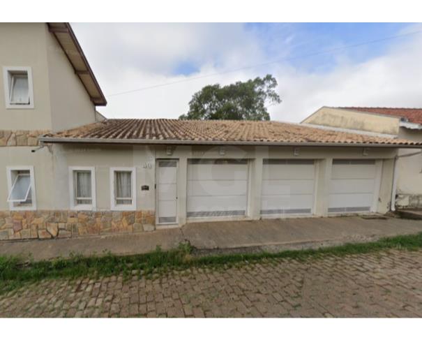 Foto de JACUTINGA/MG — Casa com barracões no Jardim Bela Vista