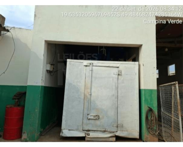 Foto de CAMPINA VERDE/MG – Imóvel comercial e seu terreno com 218,60m², no Centro