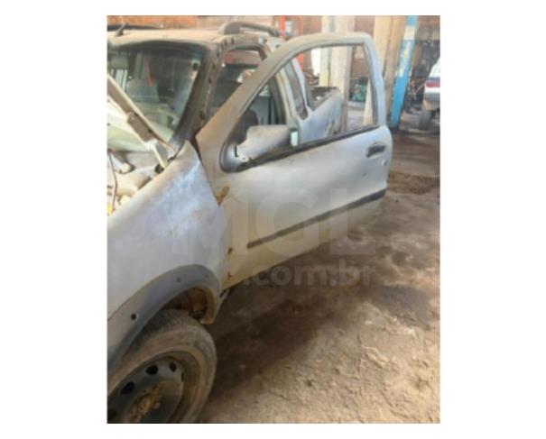 Foto de CONGONHAL/MG - FIAT Strada Fire CE - 2003/2004