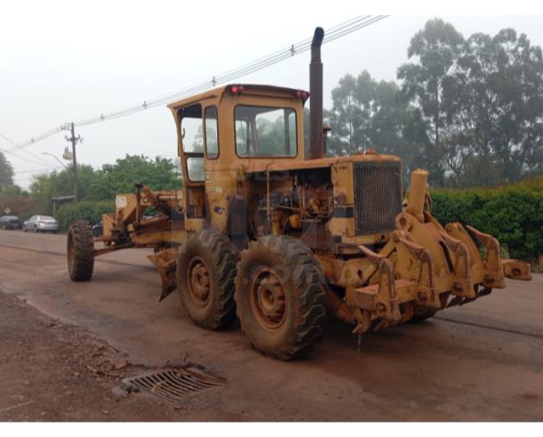 Foto de ENGENHO VELHO/RS - Motoniveladora Caterpillar, modelo 140B