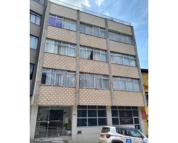 Foto de PONTE NOVA/MG – Apartamento com a área de 100,00m², situado no Centro