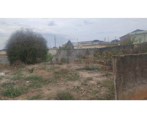 Foto de IGUATAMA/MG – Lote com a área de 336,36m², situado no Centro