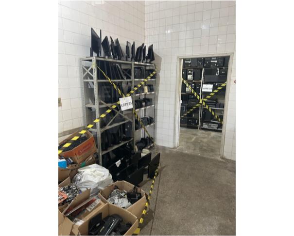 Foto de AMARGOSA/BA - Sucatas de equipamentos de informática inservivéis