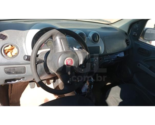 Foto de CARANDAÍ/MG - Fiat Uno Economy, 2012/2013, FLEX 