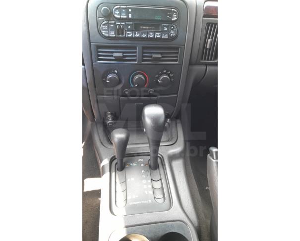Foto de ITAÚNA/MG- JEEP GRAND CHEROKEE LAREDO 4.0 AUT.  2000/2000- PA12225