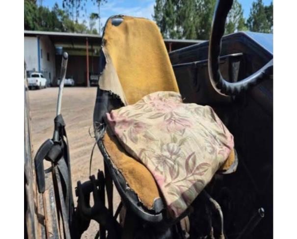 Foto de CAMPESTRE DA SERRA/RS - Trator Agrícola Cabinado Valtra – modelo 785 – 4x4