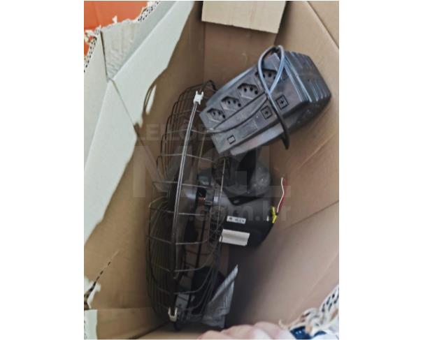 Foto de GUARANTÃ/SP - Totem álcool gel, impressora, nobreak, estabilizador, cadeira preta, extensão, teclado, ventilador, balança, relógio ponto, cadeira preta escritório giratória