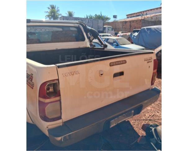 Foto de BOM JESUS DE GOIÁS/GO - TOYOTA HILUX CD4X4 SRV - CIRCULÁVEL - 2011/2011 - SN0000228