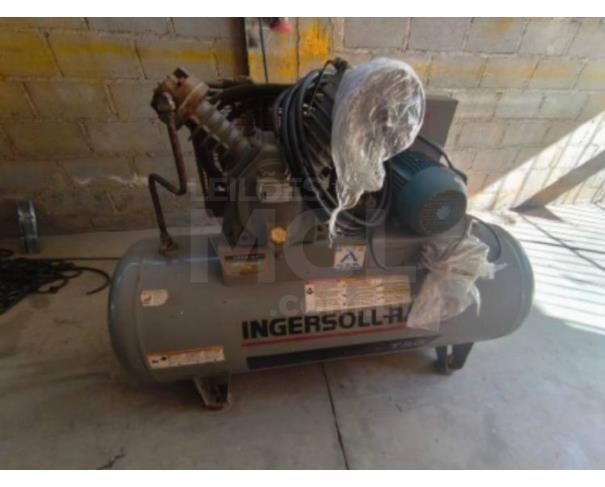 Foto de  CATAGUASES/MG  - Compressor de Ar INGERSOLL  RAND T30 