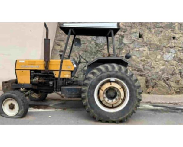 Foto de ALTO RIO DOCE/MG - Trator Agrícola Valtra Valmet 4x2, modelo 785