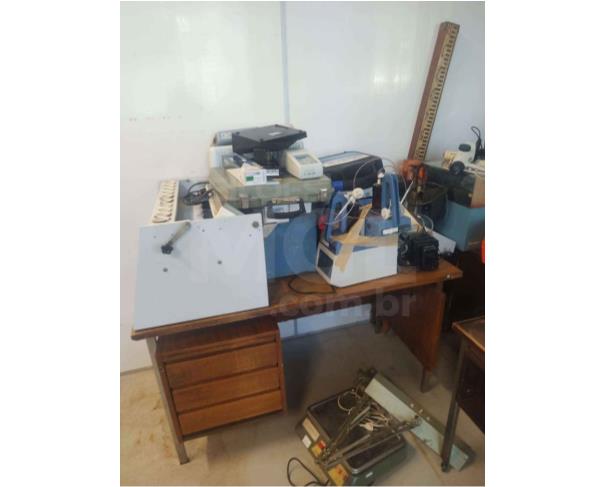Foto de CHAPECÓ/SC - LOTE DE EQUIPAMENTOS LABORATORIAIS E MOBILIÁRIO