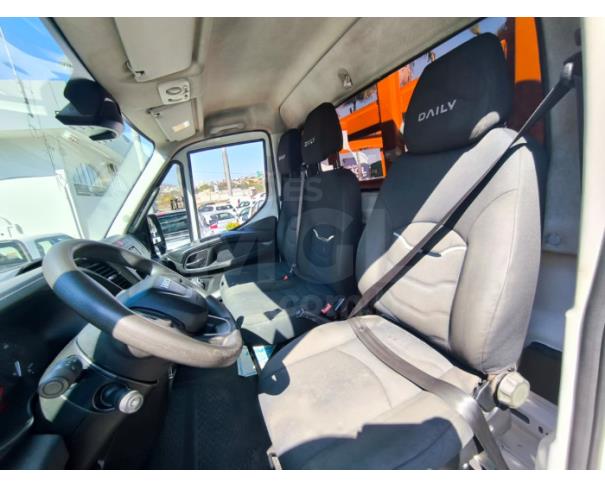 Foto de ITAÚNA/MG- IVECO DAILY 35 150CS 2020/2021- PA13426
