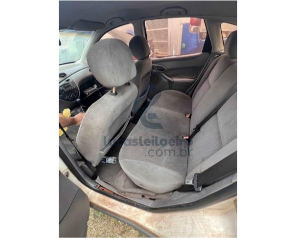Foto de CORNÉLIO PROCÓPIO/PR - Ford Focus 1.8 L HÁ, 2002/2002, GASOLINA 