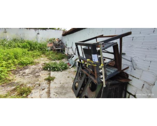 Foto de SENADOR POMPEU/CE - Lote de Mesas, Cadeiras, Carteiras Escolares entre outros