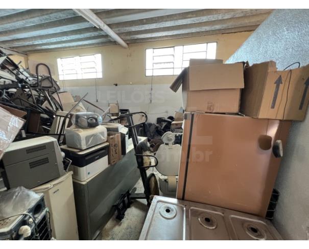 Foto de IGUATAMA/MG - Materiais diversos.