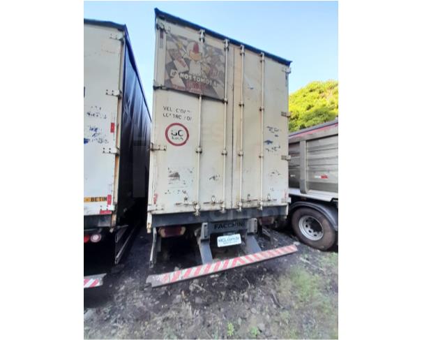 Foto de ITAUNA/MG - SR/FACCHINI SRF LOED CARROCERIA FECHADA SIDER - ANO 2012/2012