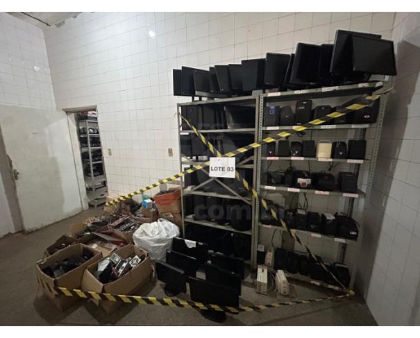 Foto de AMARGOSA/BA - Sucatas de equipamentos de informática inservivéis