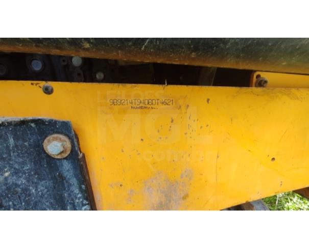 Foto de DIVINÓPOLIS/MG - Retroescavadeira JCB, modelo 3C.