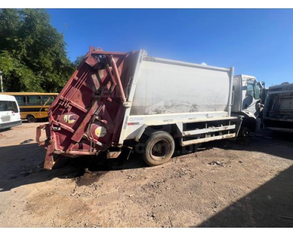 Foto de CAMPOS BELOS/GO - Caminhão Ford Cargo 1723, 2013/2014