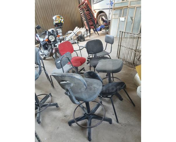 Foto de CISLESTE-MURIAÉ-MG- Armário para escritório, mesa para escritório, cadeiras para balcão, cadeiras para escritório, carcaças de cadeiras-P74022