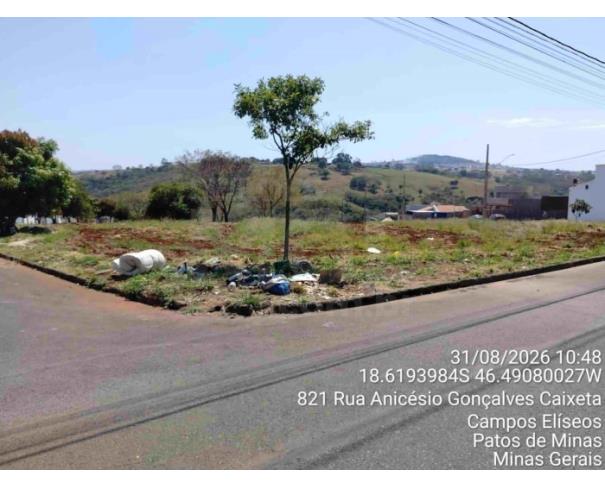 Foto de PATOS DE MINAS/MG - Lote urbano com área de 4.244,62 m², localizado no bairro Campos Elíseos 