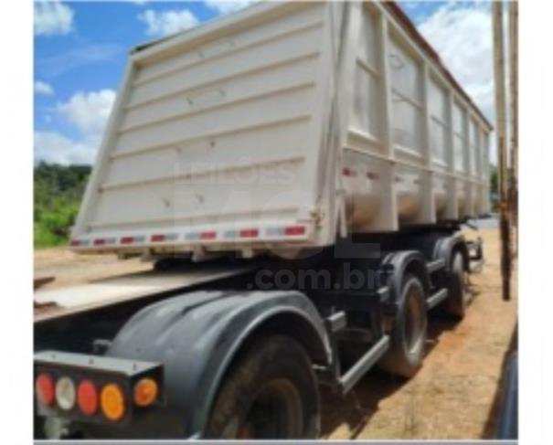 Foto de ITAÚNA/MG - SEMI REBOQUE RANDON SR BA BASCULANTE COM 12 PNEUS ANO 2011/2012 - SC947