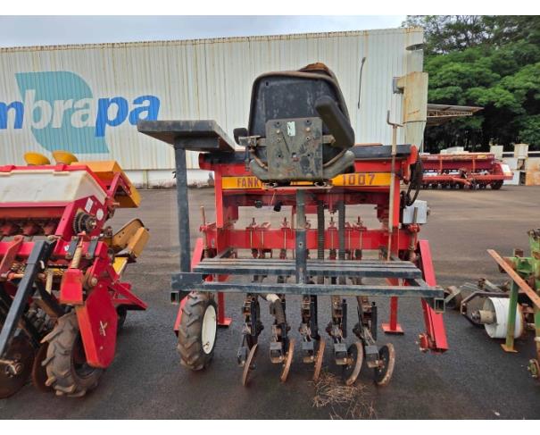 Foto de LONDRINA/PR - SUCATA DE PLANTADEIRA FANKHAUSER 1007 PARA PARCELAS, FALTANDO PEÇAS