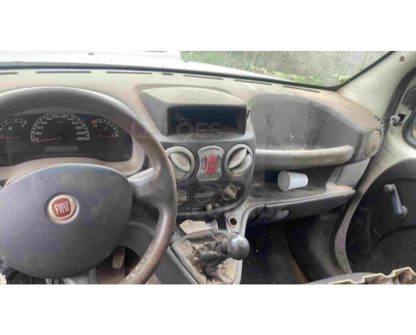 Foto de SANTA RITA DE JACUTINGA/MG - Caminhonete Fiat/ Doblo Rontan AMB2, 2009/2009, FLEX 