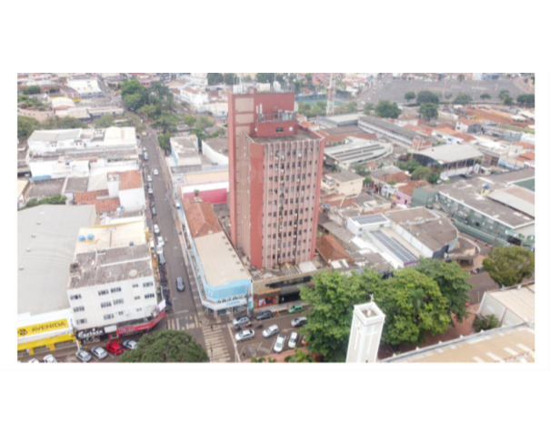 Foto de Itumbiara/GO  - Sala comercial nº 1005, localizada no décimo andar do Edifício Executivo situado à Praça da República,Itumbiara/GO