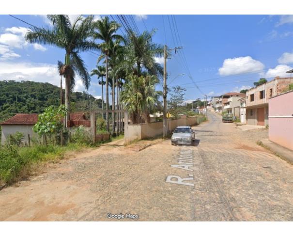 Foto de SENHORA DOS REMÉDIOS/MG - Casa com terreno de 334m² no Centro