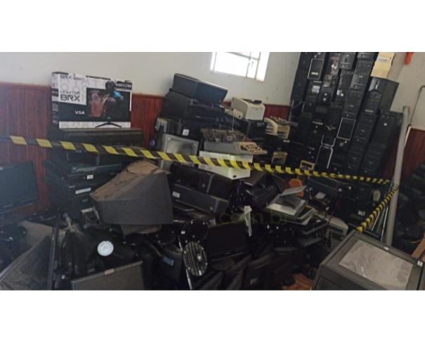 Foto de CAXAMBU/MG - Sucata de Informática