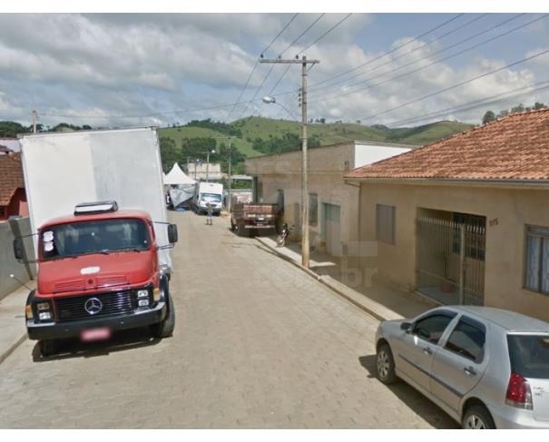 Foto de PEDRALVA/MG — Barracão com 2 cômodos no Centro