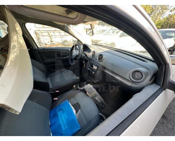 Foto de RIO DAS OSTRAS/RJ - VW GOL 1.6 POWER
