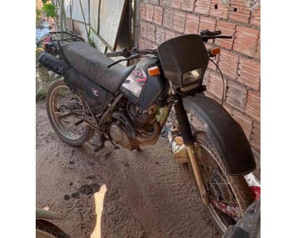Foto de VALE DE SÃO DOMINGOS/MT - Motocicleta Honda XLR 125, 2001/2001, GASOLINA 