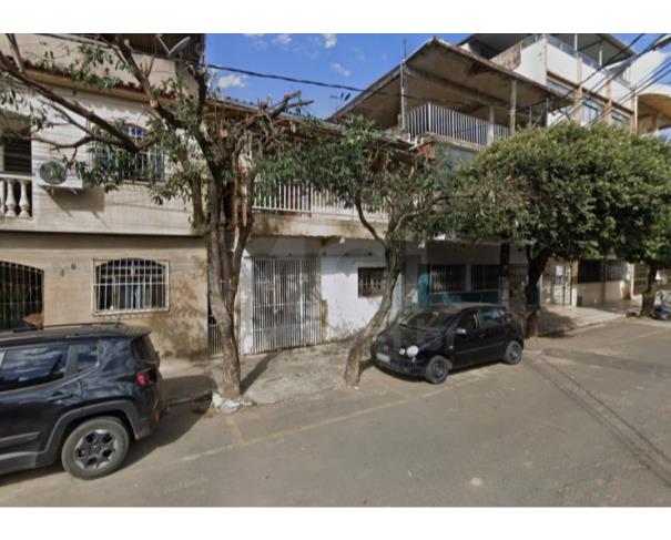 Foto de MURIAÉ/MG — Casa com 2 andares no Bairro Barra 