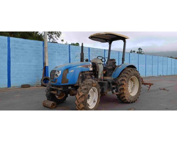 Foto de IBITURUNA/MG - Trator LS U80