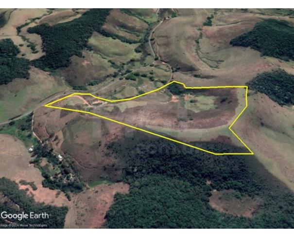 Foto de PEQUERI/MG — Terreno Rural com 25.96.00 hectares