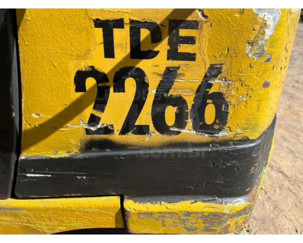 Foto de ITAÚNA MG - EMPILHADEIRA YALE TRIPLEX - MODELO GP050VX MOTOR PSI 2.4L - CAPACIDADE 2,5 TON - ELEVAÇÃO 4.800 mm - ANO 2018 - HS 18.283 FROTA TDE-2266 - PA8563