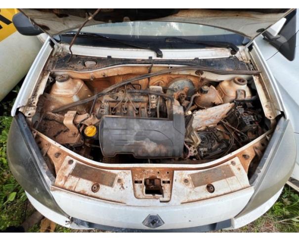 Foto de SERRA AZUL DE MINAS/MG- (CARRO) Renault / Sandero Authentique 1.0 16V