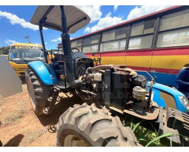 Foto de SERRA AZUL DE MINAS/MG- Trator Agrícola LS, modelo Plus 80