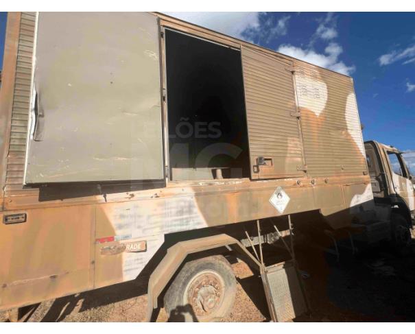 Foto de PICOS/PI - Caminhão Mercedes-Benz Atego 1518, ano 2005