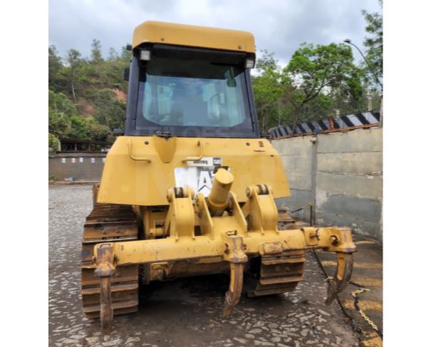 Foto de TRATOR DE ESTEIRAS CATERPILLAR  D6K ANO 2011  HORÍMETRO 7.560