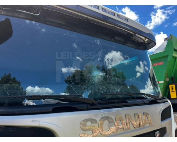 Foto de ITAÚNA/MG - CAMINHÃO SCANIA/P 360 A6X2 CABINE ESTENDIDA 201/2014 - SC1046