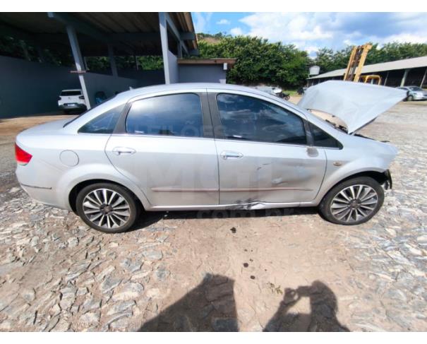 Foto de ITAÚNA/MG- FIAT LINEA LX 1.9 2010/2010-  PA12910
