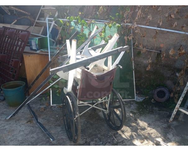 Foto de ESMERALDAS/MG -  Materiais de Saúde.